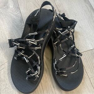 CHACO SANDALS BLACK & WHITE